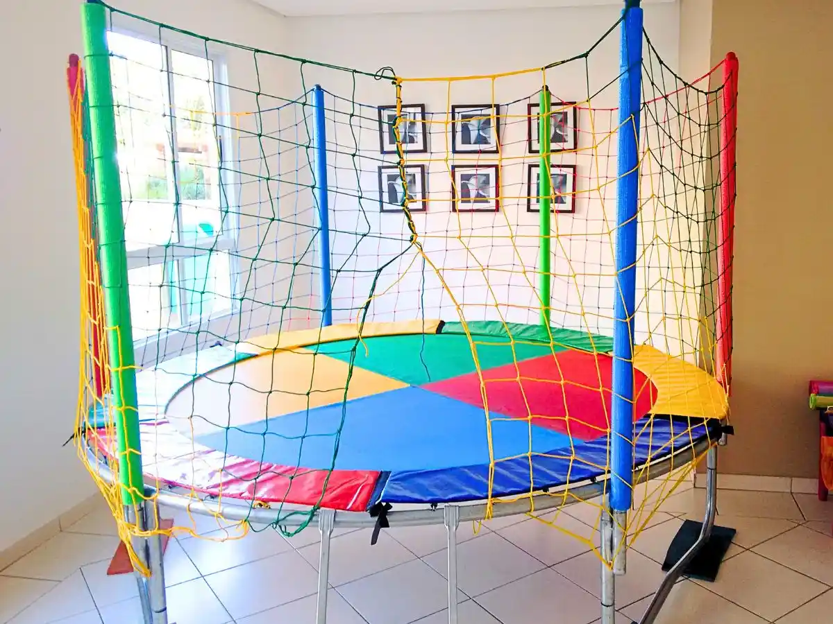 cama elástica pequena